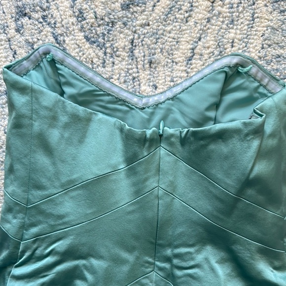 Nicole Miller Collection Elegant tailored  Strapless Dress 4 - Picture 6 of 6